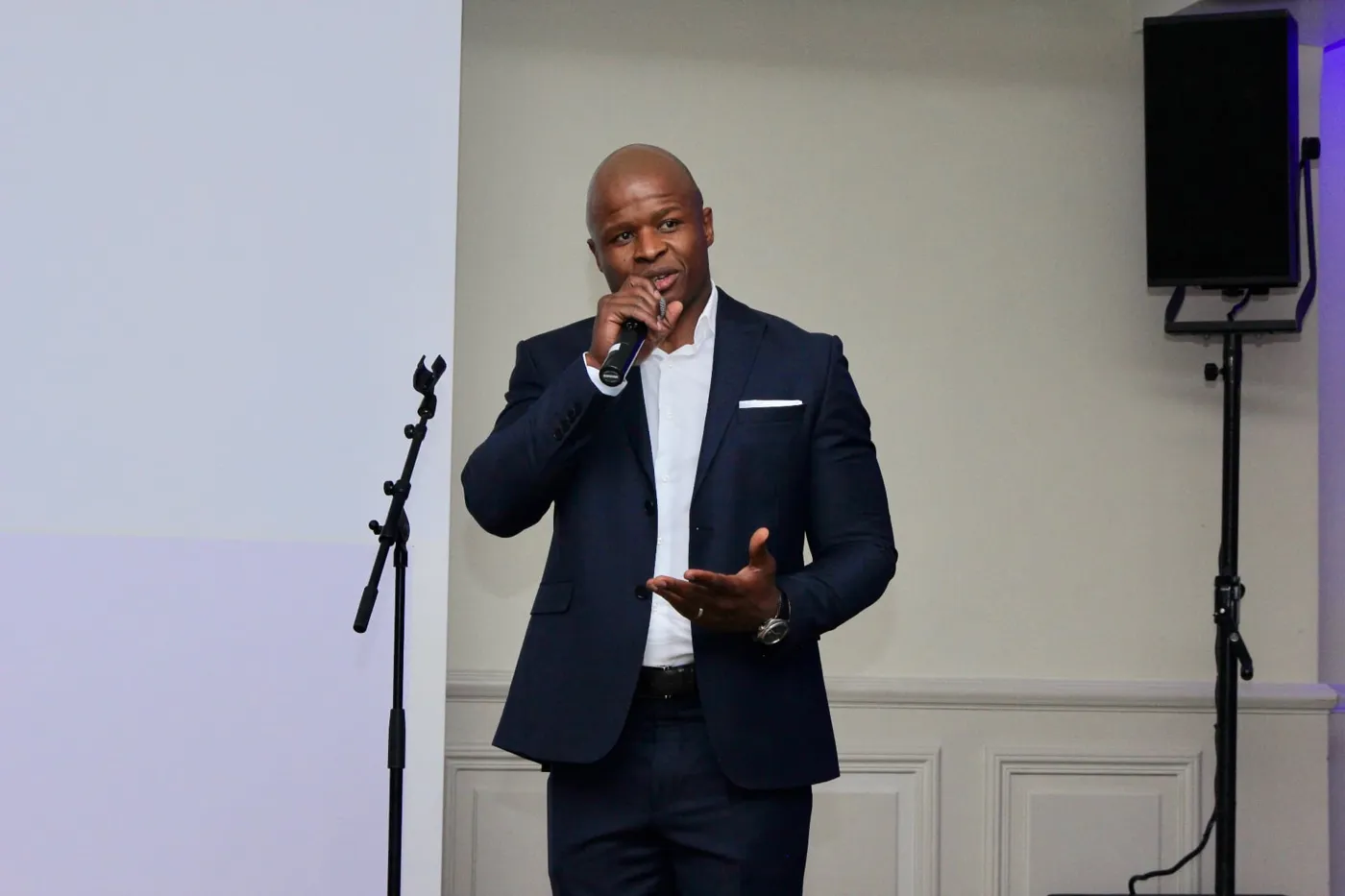 Lubabalo Dyantyi speaking at the launch